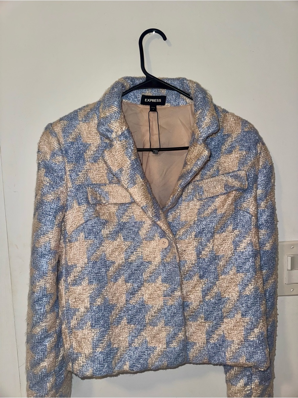 Express Men's Light Blue and Beige Houndstooth Shirt Jacket